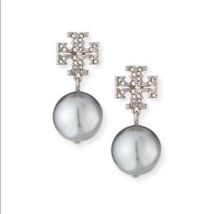 NWOT Tory Burch Crystal Pearl Logo Drop Earring